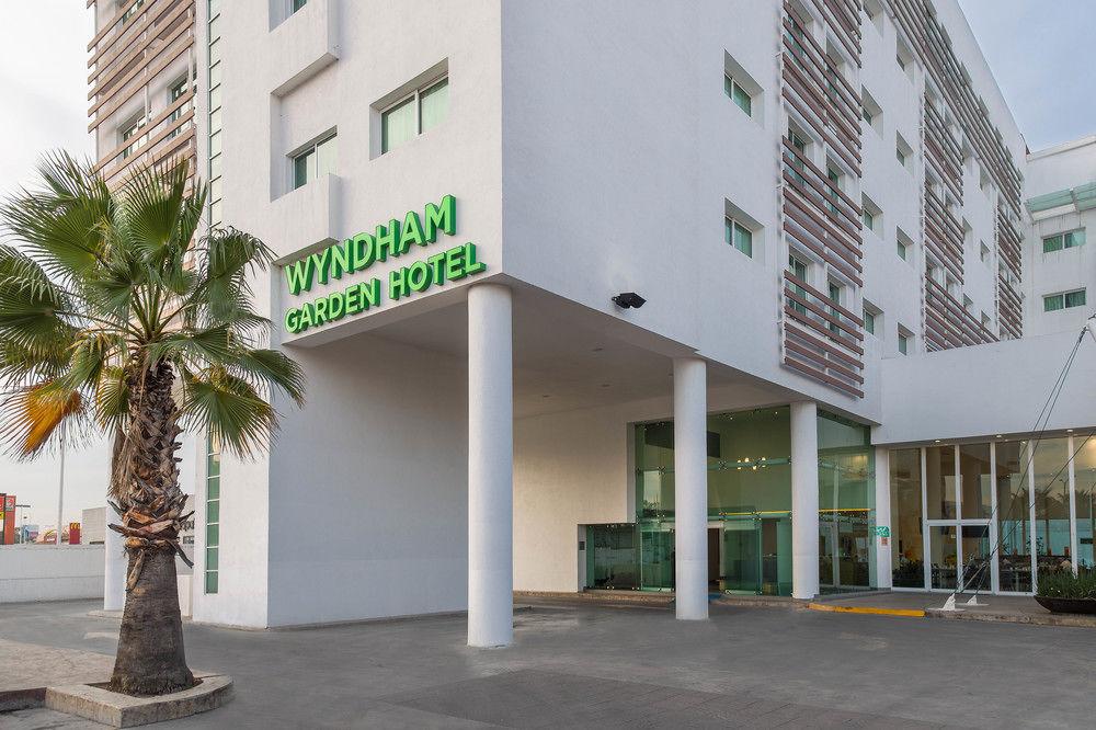 Hs Hotsson Smart Leon Centro Max Hotel Exterior photo
