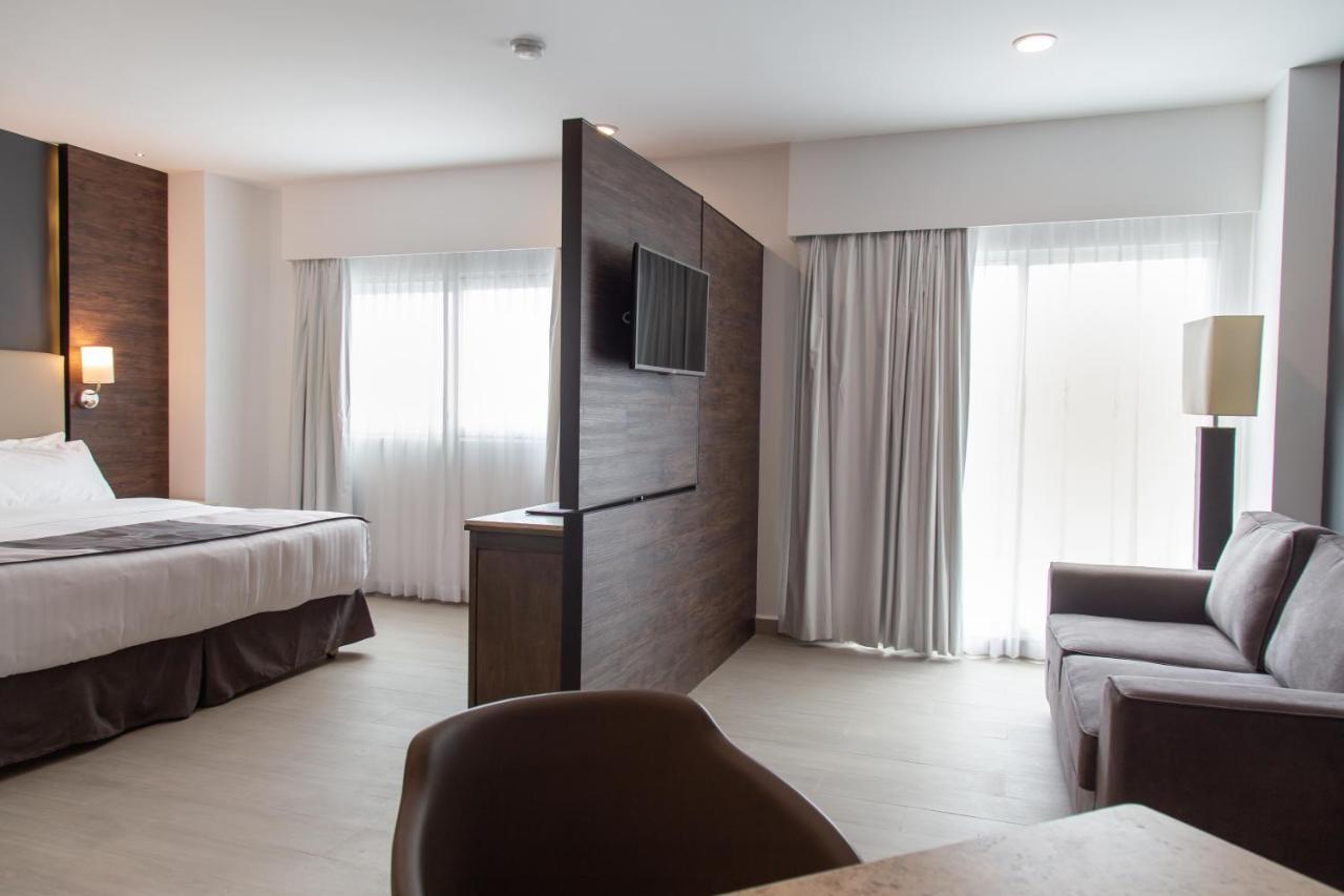 Hs Hotsson Smart Leon Centro Max Hotel Exterior photo